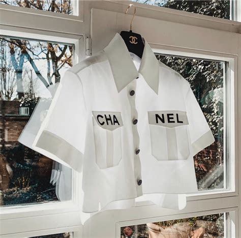 chanel cropped button up shirt